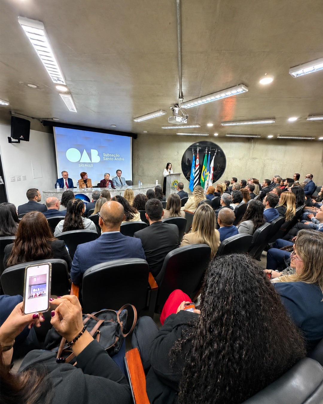 OAB SANTO ANDRÉ E ESA PRESTAM HOMENAGEM À PROFESSORA IVANI CONTINI BRAMANTE, CELEBRAM LEGADO JURÍDICO E INSPIRAM NOVAS GERAÇÕES DA ADVOCACIA