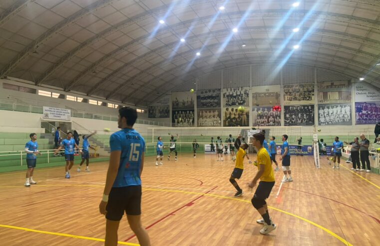 VÔLEI MASCULINO DE SÃO CAETANO VAI A LENÇOIS PAULISTA, VENCE E LIDERA A COPA PIRATININGA