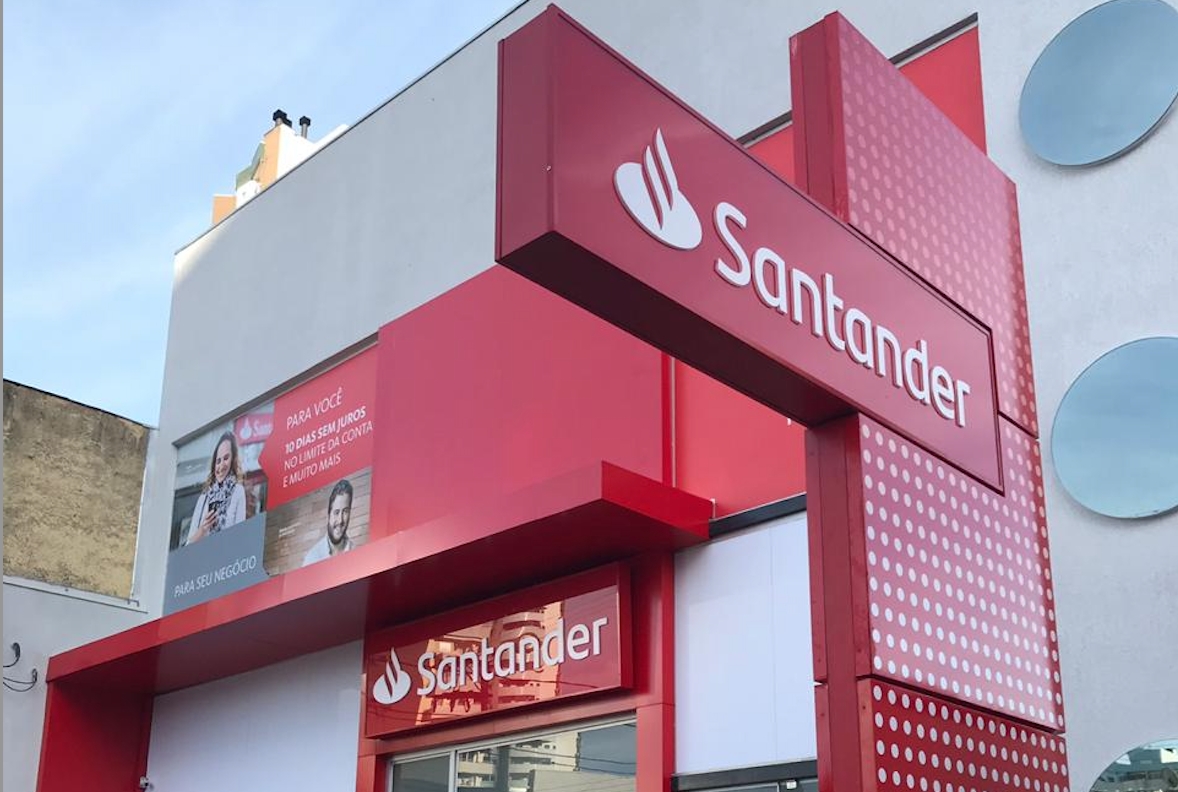 SANTANDER ABRE 33 VAGAS EXCLUSIVAS PARA PCDS EM PROGRAMA DE FORMAÇÃO PARA O MERCADO DE INVESTIMENTOS