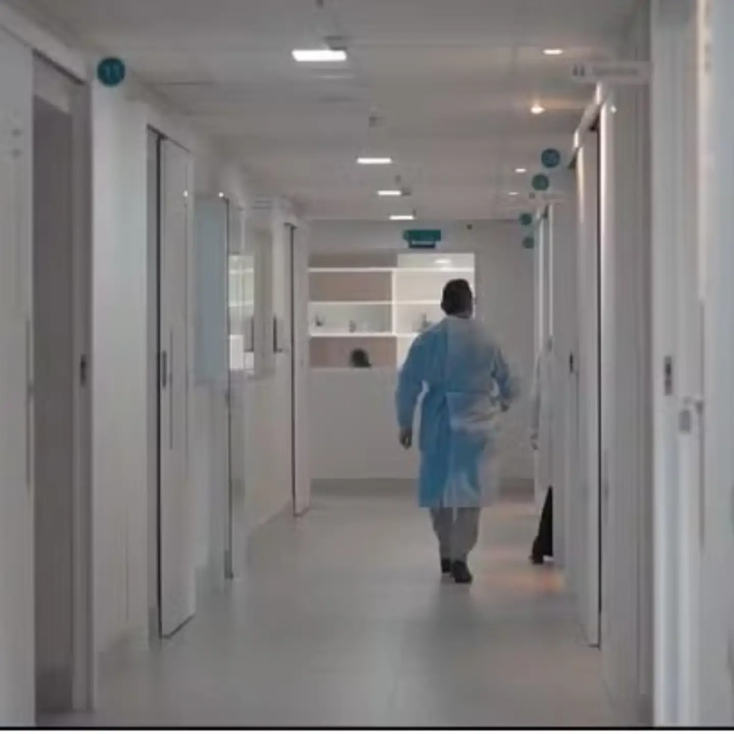 RECÉM-NASCIDO É ENCONTRADO EM LIXEIRA DE HOSPITAL DE SÃO PAULO