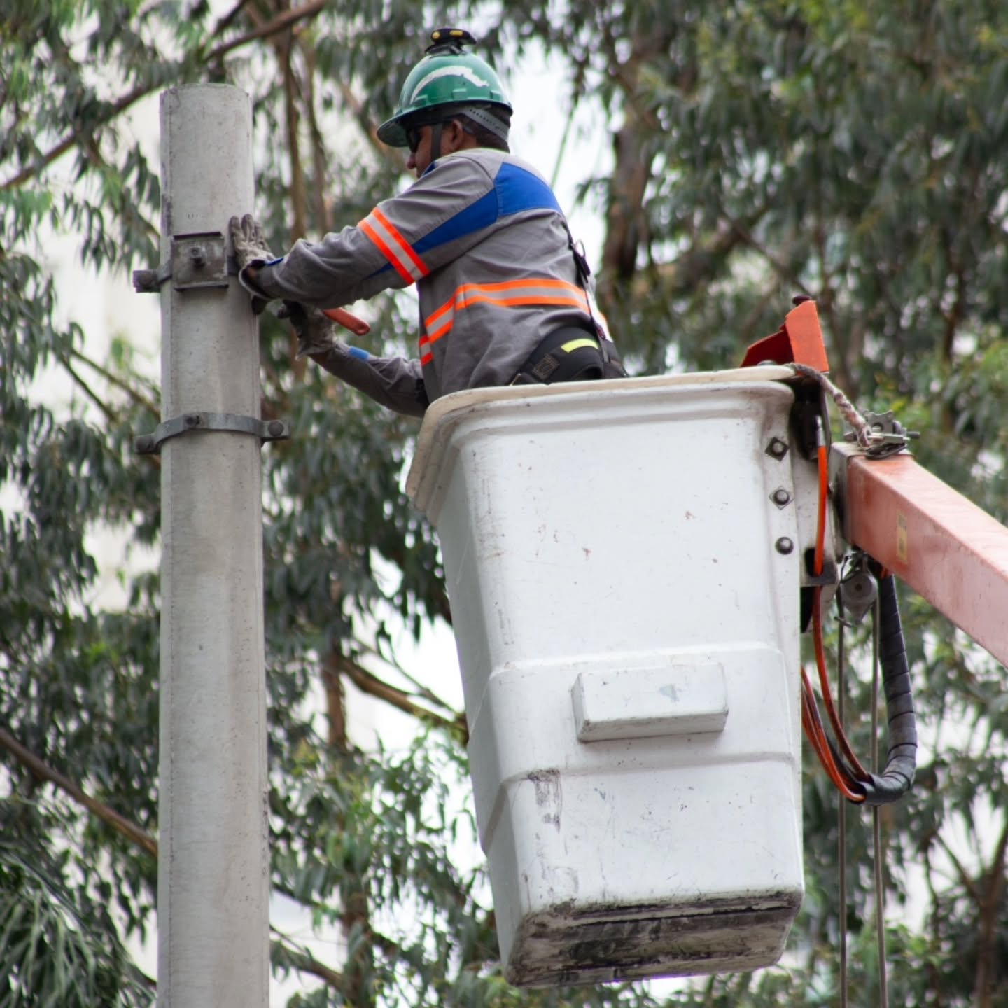 ENEL ABRE MAIS DE 200 VAGAS PARA ELETRICISTAS NA CAPITAL E GRANDE SÃO PAULO