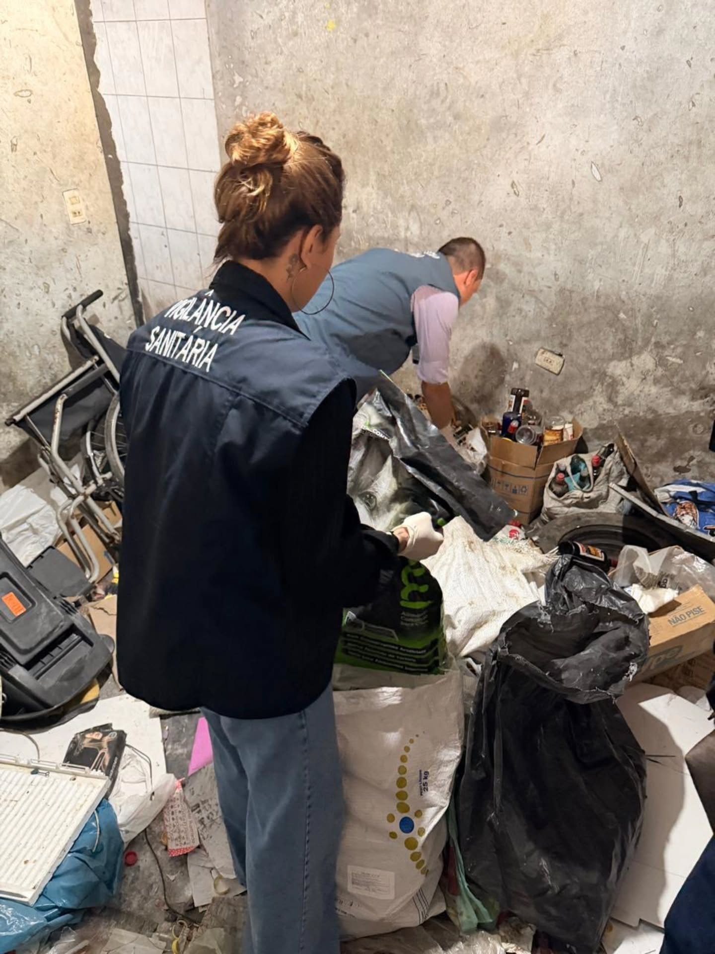 OPERAÇÃO APREENDE 30 QUILOS DE COBRE EM FERRO-VELHO IRREGULAR NO MONTANHÃO