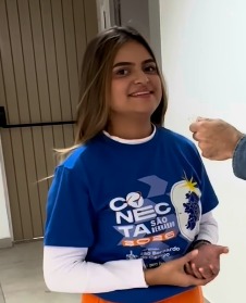 CONHEÇA MAIS UMA ESTUDANTE DA REDE PÚBLICA DE SÃO BERNARDO QUE PARTICIPA DE INTERCÂMBIO NA IRLANDA