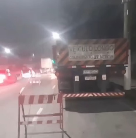 ACIDENTE COM MOTO DEIXA UMA MULHER SEM VIDA NO CORREDOR ABD, EM DIADEMA
