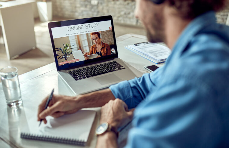 FACULDADE ENGENHEIRO SALVADOR ARENA PROMOVE PROJETO DE FÉRIAS COM CURSOS ONLINE GRATUITOS PARA TODO O PAÍS