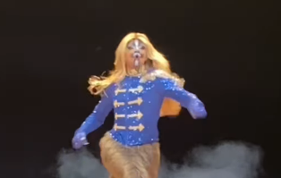 ARTISTA DE SÃO BERNARDO, ALEX FURTTADO, RECEBE ELOGIO DE XUXA APÓS VÍDEO EM HOMENAGEM À APRESENTADORA
