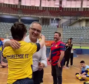 AFETO E INCLUSÃO: LANÇAMENTO DE ESCOLA DE FUTSAL DOWN EM SÃO BERNARDO É MARCADO POR EMOÇÃO