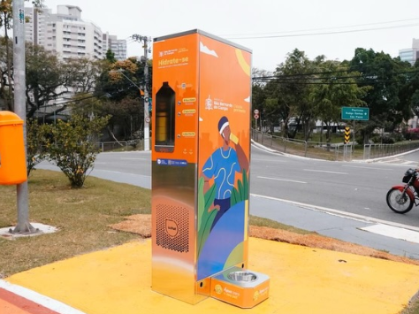 PRAÇA IBRAHIM DE ALMEIDA NOBRE, ENTRE A KENNEDY E A BARÃO DE MAUÁ, RECEBE NOVAS MELHORIAS