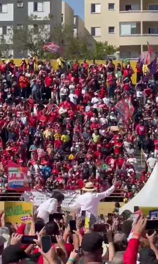 LULA CHEGA AO ESTÁDIO 1º DE MAIO PARA EVENTO EM SÃO BERNARDO