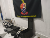 PM DE SP ENCONTRA ARSENAL ESCONDIDO EM FUNDO FALSO DE PAREDE DURANTE PATRULHAMENTO EM PARAISÓPOLIS, NA ZONA SUL DA CAPITAL