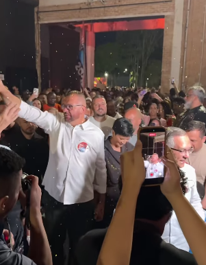 COM CASA CHEIA, FRAN SILVA LANÇA CANDIDATURA A DEPUTADO ESTADUAL NO VERA CRUZ
