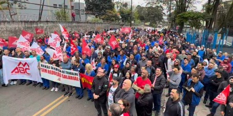 METALÚRGICOS DO ABC ELEVAM TOM EM DIADEMA POR AUMENTO REAL E FIM DA ESCALA 6X1