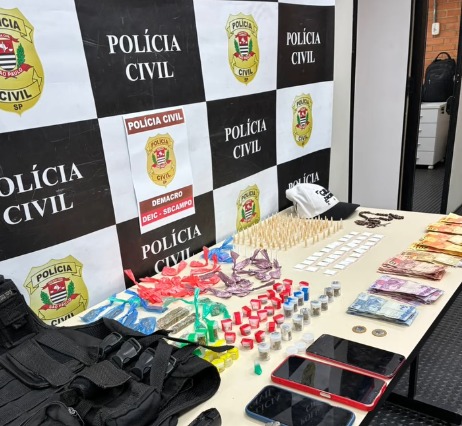 ROMU APREENDE 265 PORÇÕES DE DROGAS DURANTE OPERAÇÃO BAIRRO MAIS SEGURO EM SÃO BERNARDO