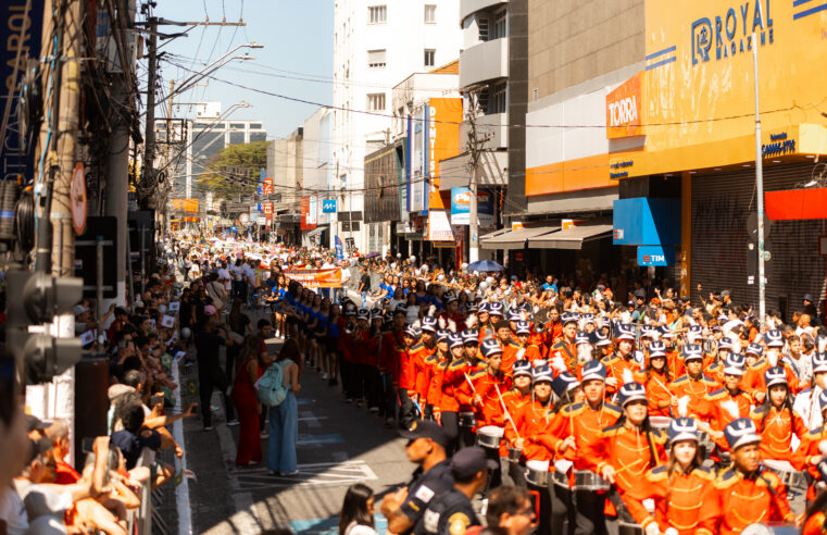 DESFILE DOS 473 ANOS DE SÃO BERNARDO REÚNE 9 MIL PESSOAS NA MARECHAL DEODORO