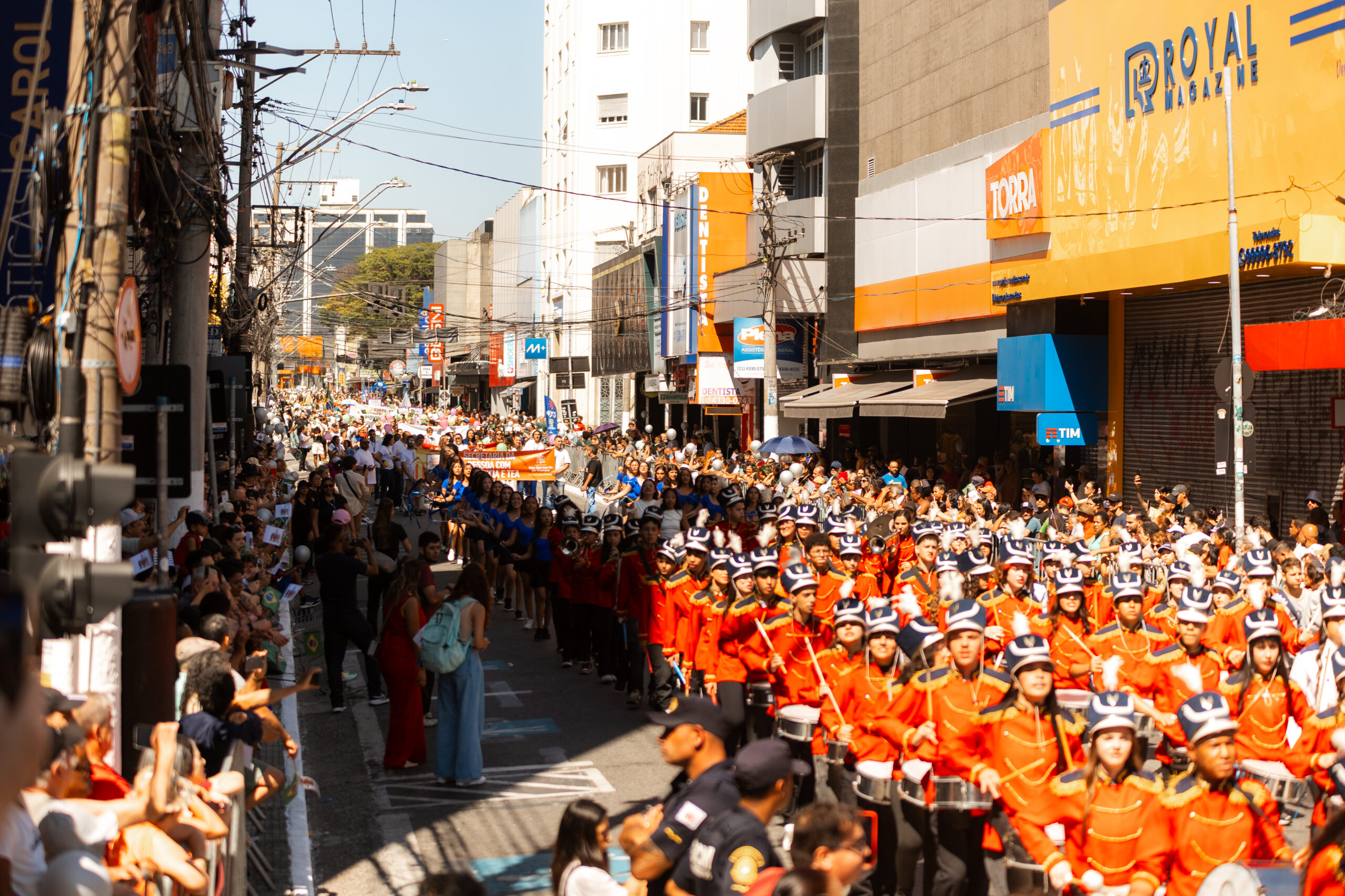 DESFILE DOS 473 ANOS DE SÃO BERNARDO REÚNE 9 MIL PESSOAS NA MARECHAL DEODORO