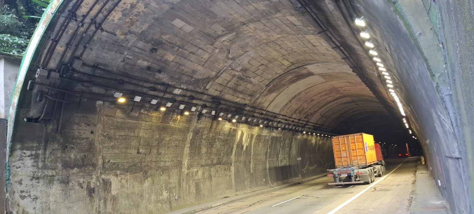 ECOVIAS IMIGRANTES MODERNIZA SISTEMA DE ILUMINAÇÃO NO TÚNEL DA RODOVIA CÔNEGO DOMÊNICO RANGONI