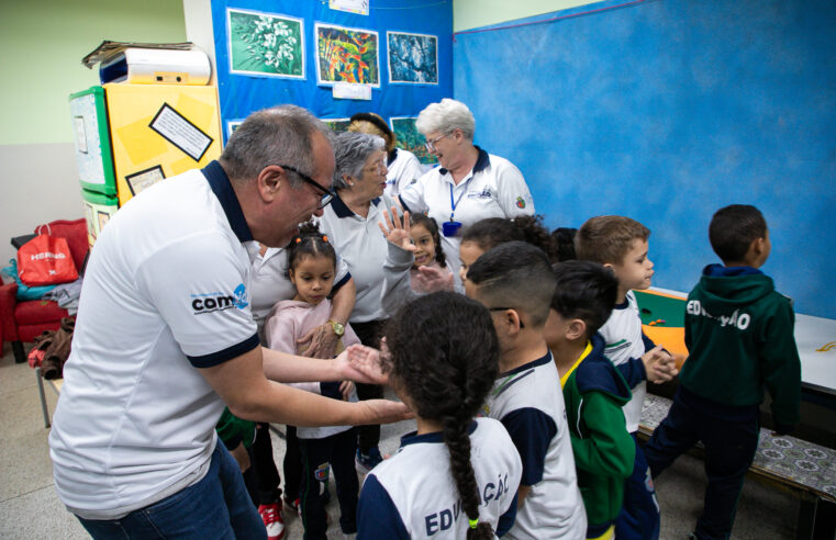 CRIATIVIDADE E TROCA DE EXPERIÊNCIAS MARCAM PROJETO CONECTANDO GERAÇÕES EM SÃO CAETANO