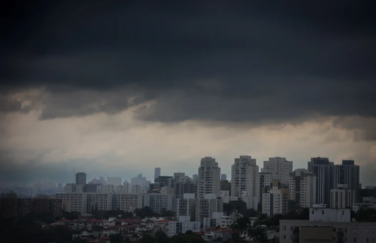 DEFESA CIVIL DE SP REFORÇA ALERTA DE TEMPORAIS NESTE SÁBADO (5) NO ESTADO