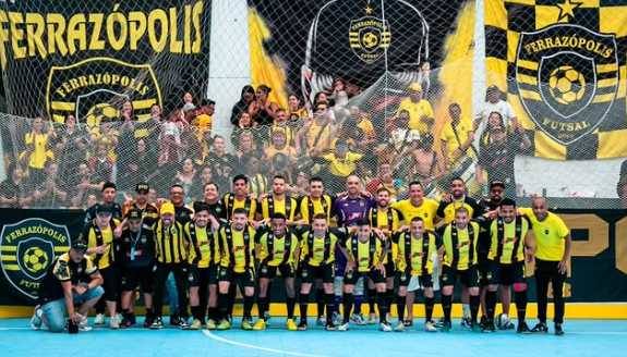 FERRAZÓPOLIS FUTSAL: UNIÃO, CONQUISTAS E PAIXÃO PELA COMUNIDADE
