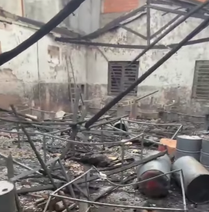 “AGORA É RECONSTRUIR TUDO DE NOVO”: SÓCIO MOSTRA COMO FICOU FÁBRICA APÓS INCÊNDIO EM SÃO BERNARDO