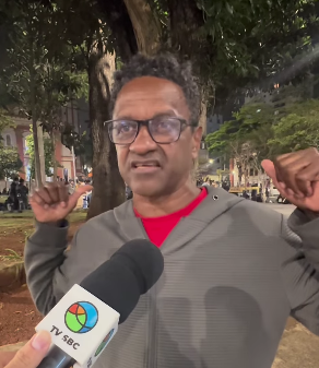 EM VISITA À BATALHA DA MATRIX, CANDIDATO À PRESIDÊNCIA HERTZ DIAS CONVERSA COM A TV SÃO BERNARDO SOBRE PROPOSTAS