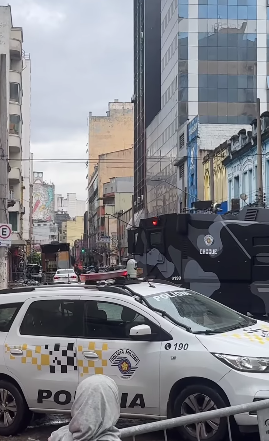 OPERAÇÃO CONTRA ROUBO E VENDA DE CELULARES É REALIZADA NA REGIÃO DA 25 DE MARÇO EM SÃO PAULO