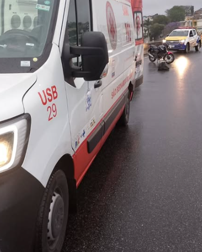 ALERTA DE TRÂNSITO: QUEDA DE MOTO NO VIADUTO JOÃO LIMA NA MANHÃ DESTA SEGUNDA-FEIRA (14)