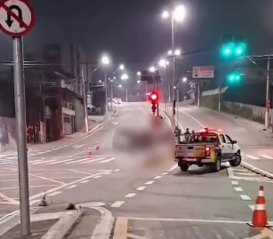 ACIDENTE ENTRE CARRO E MOTO DEIXA VÍTIMA FATAL EM SÃO BERNARDO