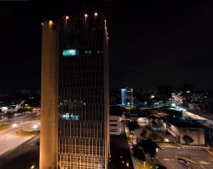 PAÇO MUNICIPAL RECEBE ILUMINAÇÃO EM ALUSÃO AO SETEMBRO AMARELO