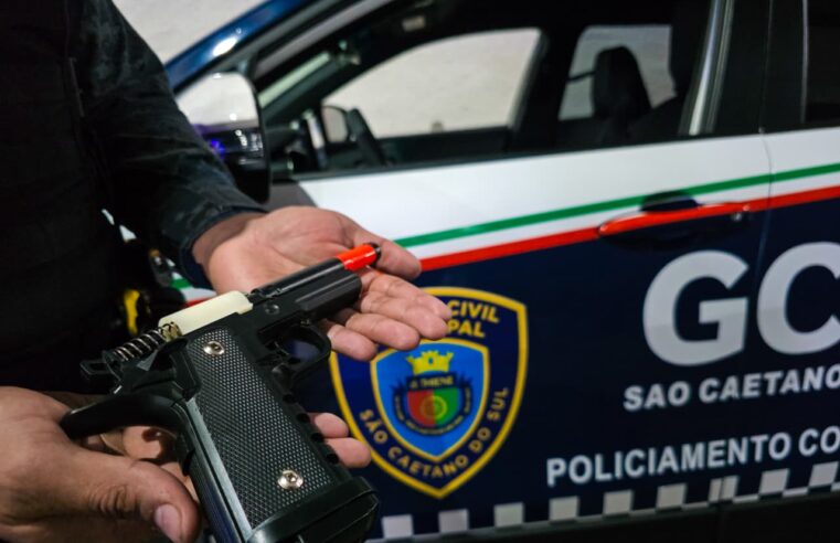 COM APOIO DO SMART SANCA, GCM DE SÃO CAETANO PRENDE HOMEM POR ROUBO DE VEÍCULO COM ARMA FALSA