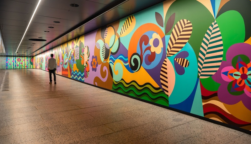 MASP INAUGURA PASSAGEM SUBTERRÂNEA NA AVENIDA PAULISTACOM PINTURA IMERSIVA DE BEATRIZ MILHAZES