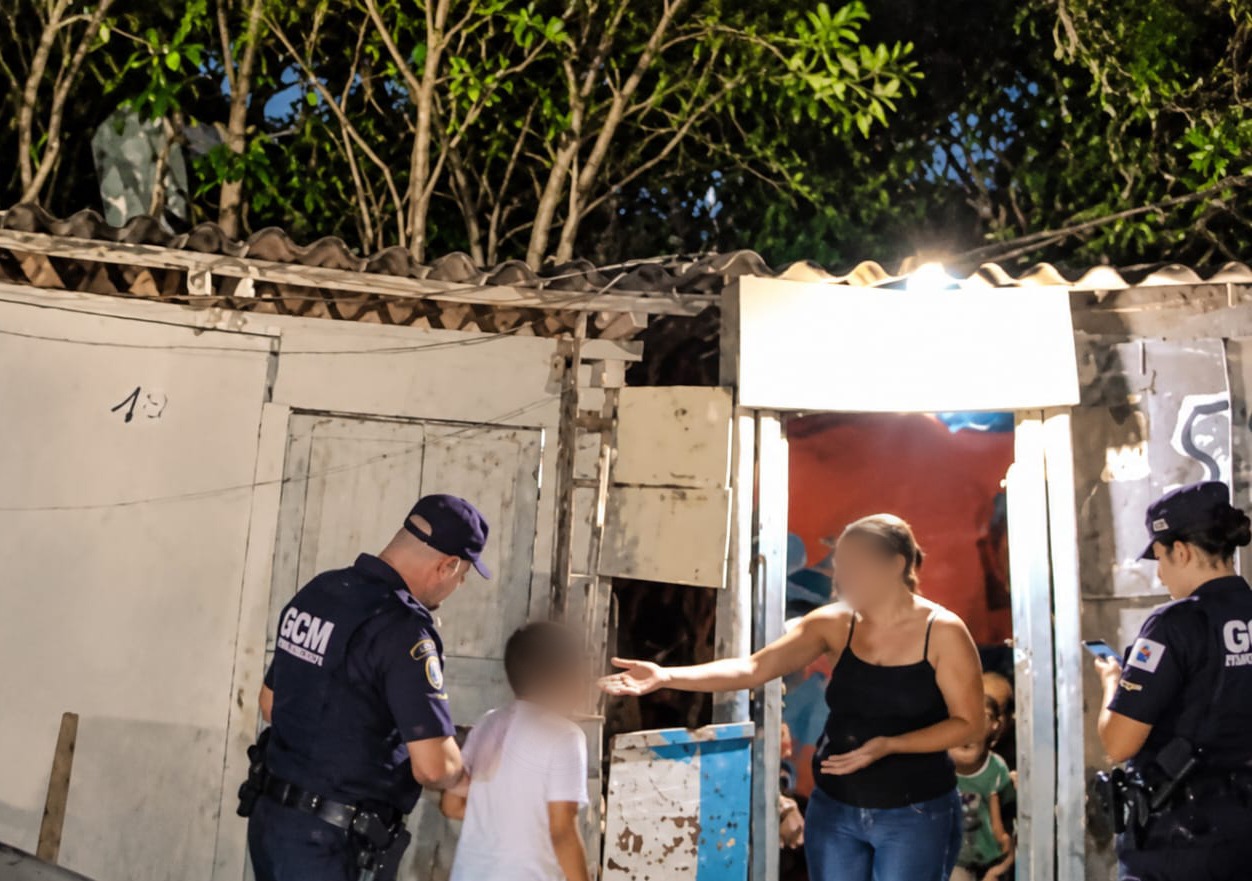 GCM DE SÃO BERNARDO ACOLHE ADOLESCENTE AUTISTA QUE HAVIA FUGIDO DE CASA E LOCALIZA A FAMÍLIA