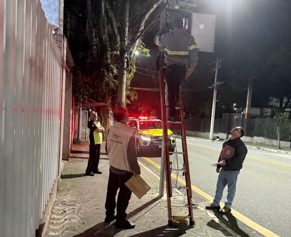 EM SÃO CAETANO DO SUL, IPEM/SP VERIFICA RADAR NA RUA BOA VISTA