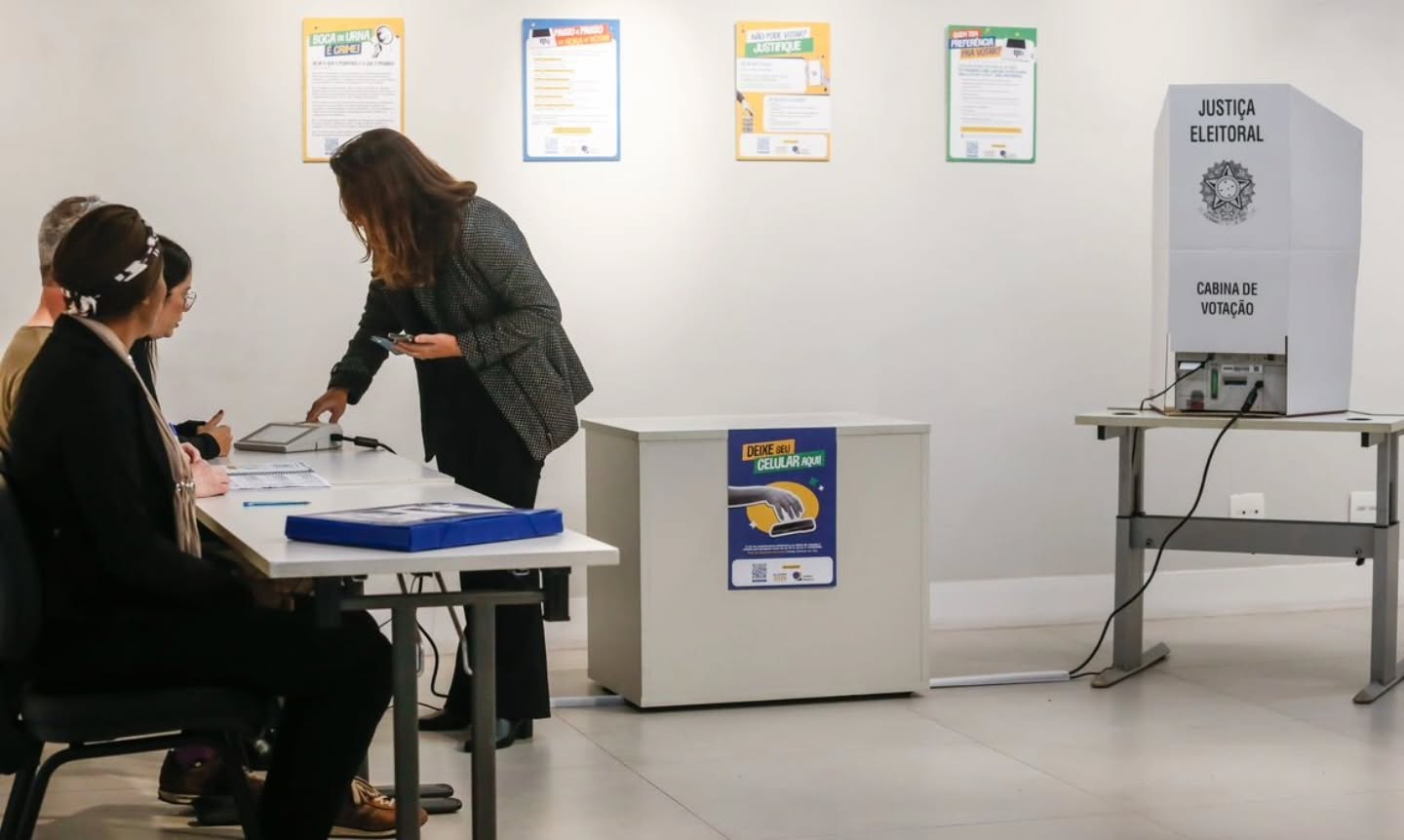 ELEIÇÕES 2026: SAIBA QUAIS DOCUMENTOS LEVAR PARA VOTAR NESTE DOMINGO