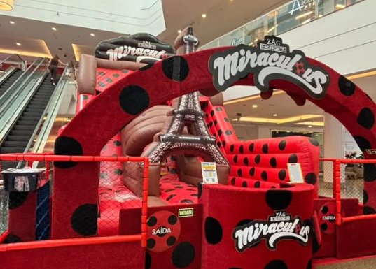 BRINQUEDO INFLÁVEL DA LADYBUG CHEGA AO SÃO BERNARDO PLAZA SHOPPING