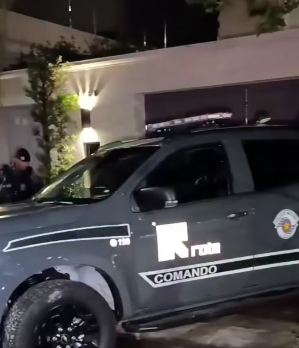 TRÊS MORREM E POLICIAL MILITAR FICA FERIDO DURANTE TENTATIVA DE ASSALTO A IMÓVEL DA FAMÍLIA MATSUNAGA EM PINHEIROS