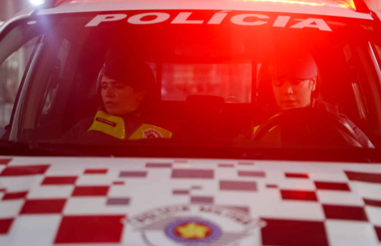PM DE SP RESGATA MÃE E BEBÊ AMEAÇADOS COM FACA APÓS MAIS DE SEIS HORAS DE NEGOCIAÇÃO EM VOTUPORANGA