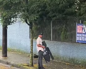 ARMA ANTIDRONE É POSICIONADA NA ENTRADA PRINCIPAL POR ONDE LULA PASSOU PARA REFORÇAR A SEGURANÇA EM SÃO BERNARDO