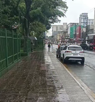 CHUVA MARCA QUINTA-FEIRA EM SÃO BERNARDO; VEJA COMO FICA O TEMPO NO FERIADÃO DE FINADOS