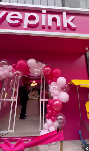 INAUGURAÇÃO DA WEPINK FORMA FILA NA RUA MARECHAL