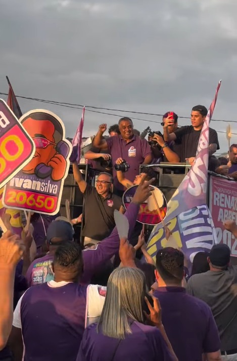 IVAN SILVA REALIZA ÚLTIMO ATO DE CAMPANHA NO BAIRRO FERRAZÓPOLIS