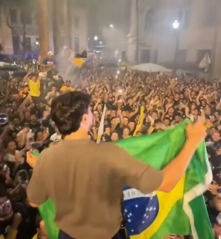 RENAN SANTOS ENCERRA CAMPANHA NO CENTRO DE SÃO PAULO