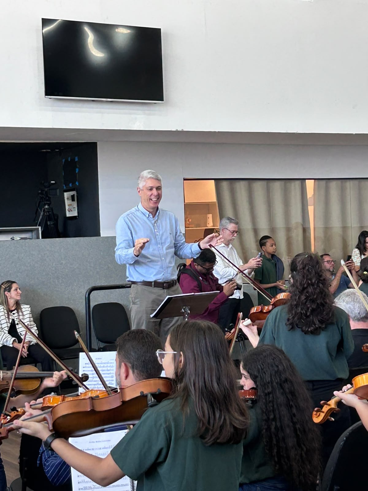 MESSER GASES É APOIADORA MASTER DA ORQUESTRA LOCOMOTIVA, PROJETO DE ENSINO DE MÚSICA A JOVENS, CRIANÇAS E TERCEIRA IDADE