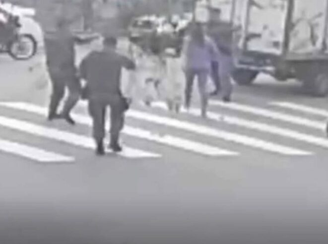 PM QUE ATIROU EM MULHER QUE AVANÇOU COM FACA EM PIRITUBA É PRESO EM FLAGRANTE