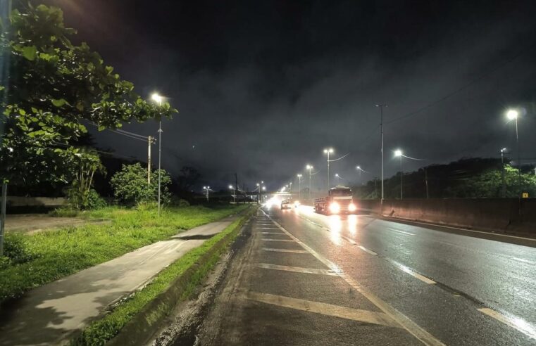 RODOVIA DE ACESSO AO GUARUJÁ GANHA ILUMINAÇÃO DE LED EM TODO O TRECHO DE 8 KM