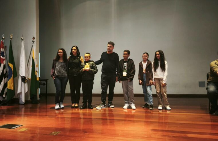 COM ‘FUTEBOTS’, ALUNOS DA REDE MUNICIPAL DE SÃO BERNARDO GANHAM PREMIAÇÃO DE DESTAQUE NA MOSTRA DE ROBÓTICA DA UFABC