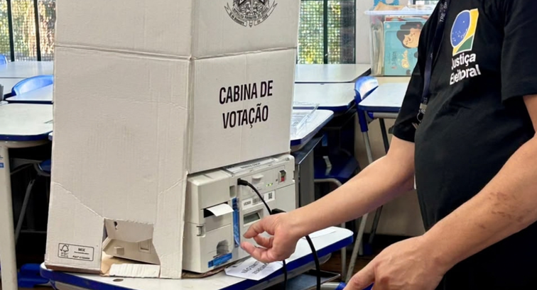 URNAS ELETRÔNICAS PASSAM POR TESTE DE AUTENTICIDADE NO 1º TURNO DAS ELEIÇÕES 2026 EM SÃO PAULO