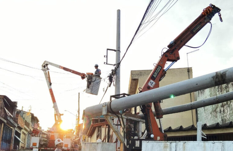 COLISÕES CONTRA POSTES AFETAM O FORNECIMENTO DE ENERGIA PARA 327 MIL CLIENTES EM SÃO PAULO